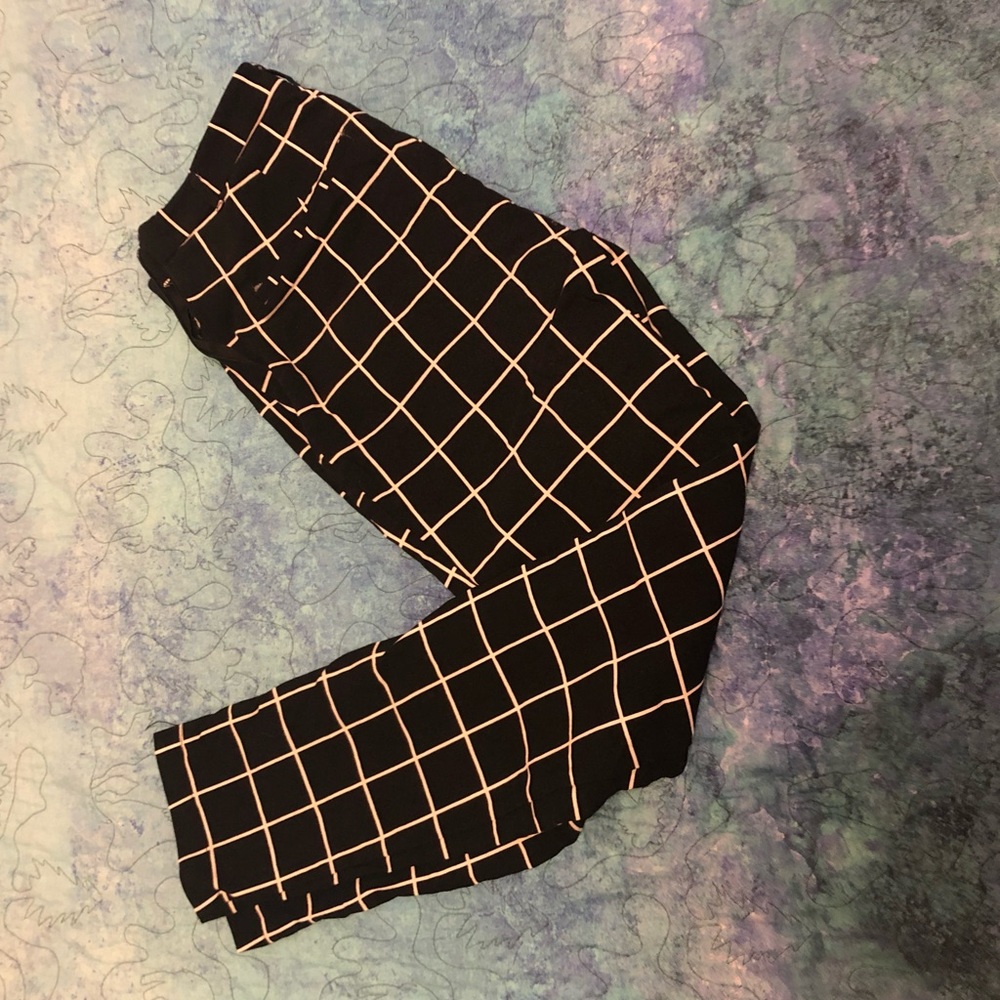 Grid black and white pants